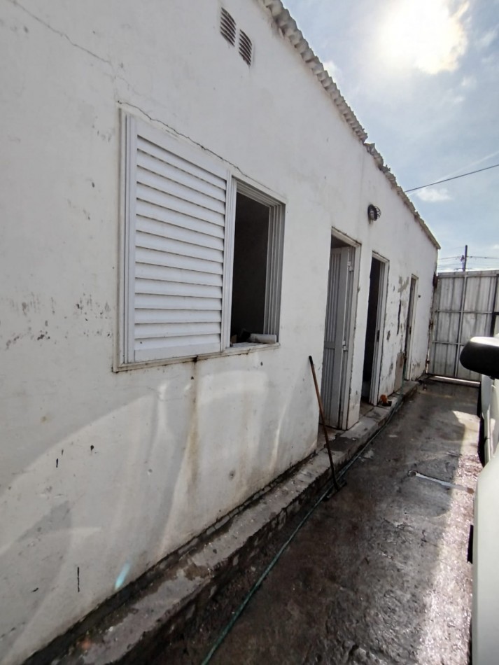 Propiedad Versatil, lista para adaptarse a distintos Proyectos Comerciales o Industriales.