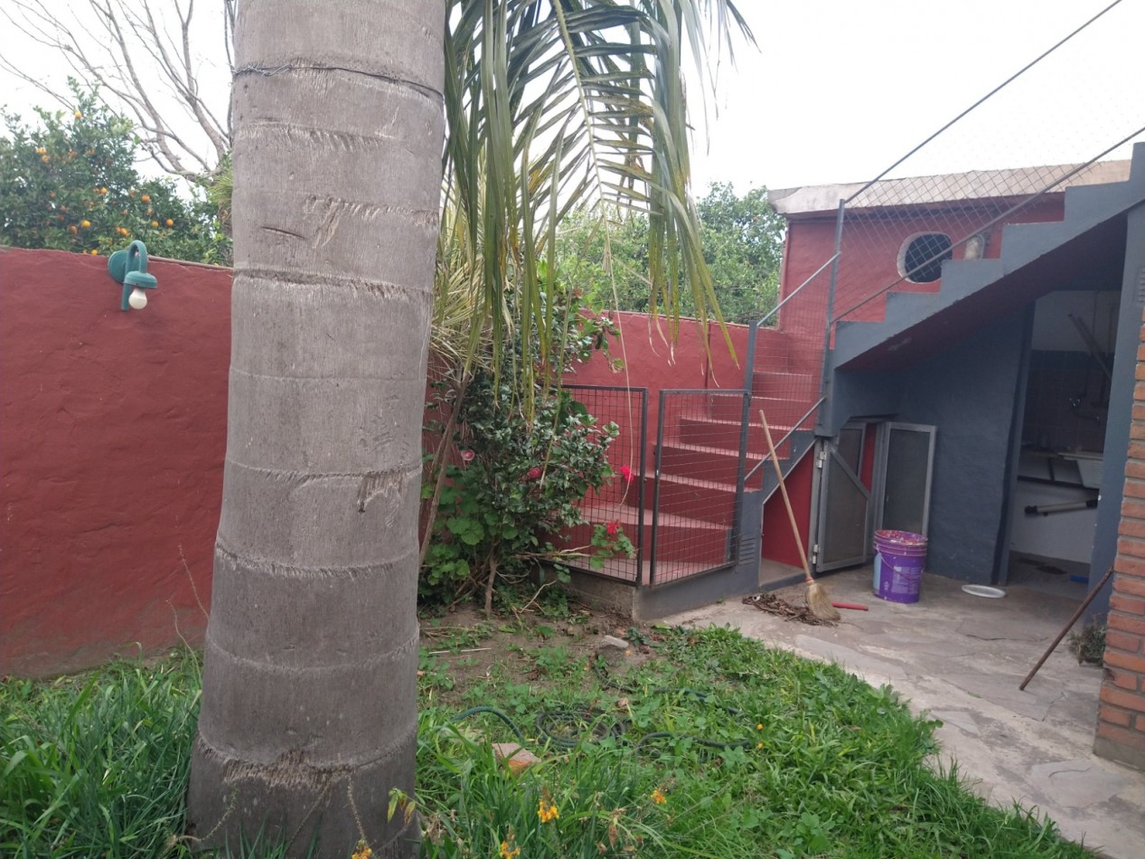  Gran casa con 6 dormitorios. Ideal familia numerosa o emprendimiento comercial