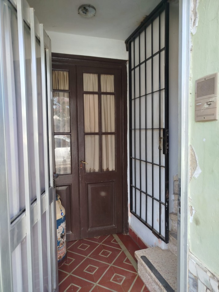  J P Lopez 900. A 6 cuadras de la Av Almirante Brown