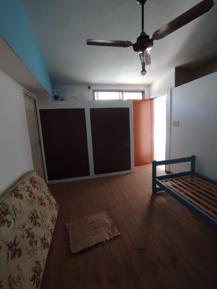  J P Lopez 900. A 6 cuadras de la Av Almirante Brown