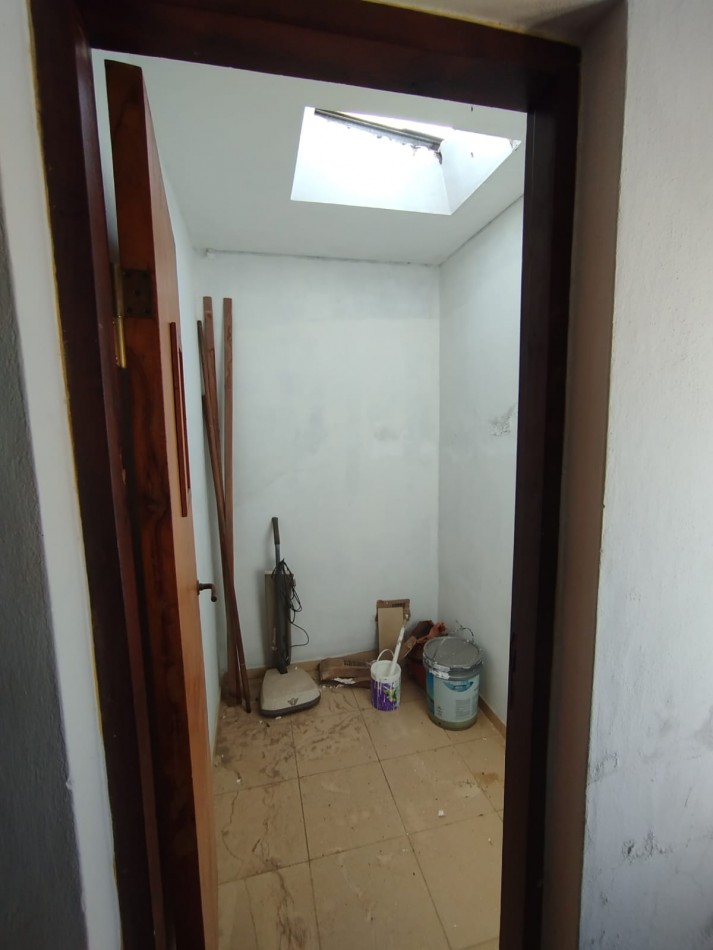  J P Lopez 900. A 6 cuadras de la Av Almirante Brown