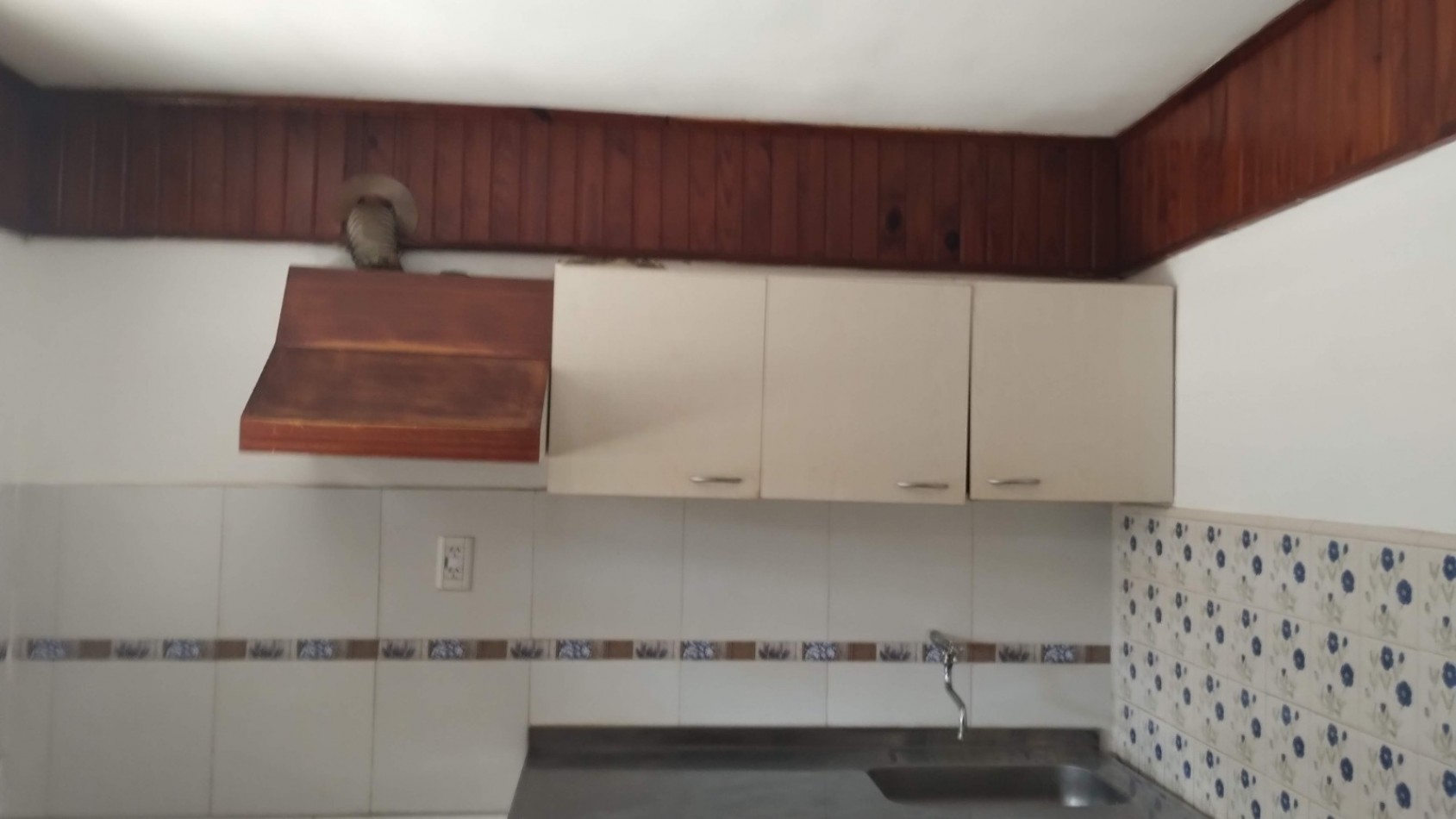 Casa frente COLEGIO VERNA