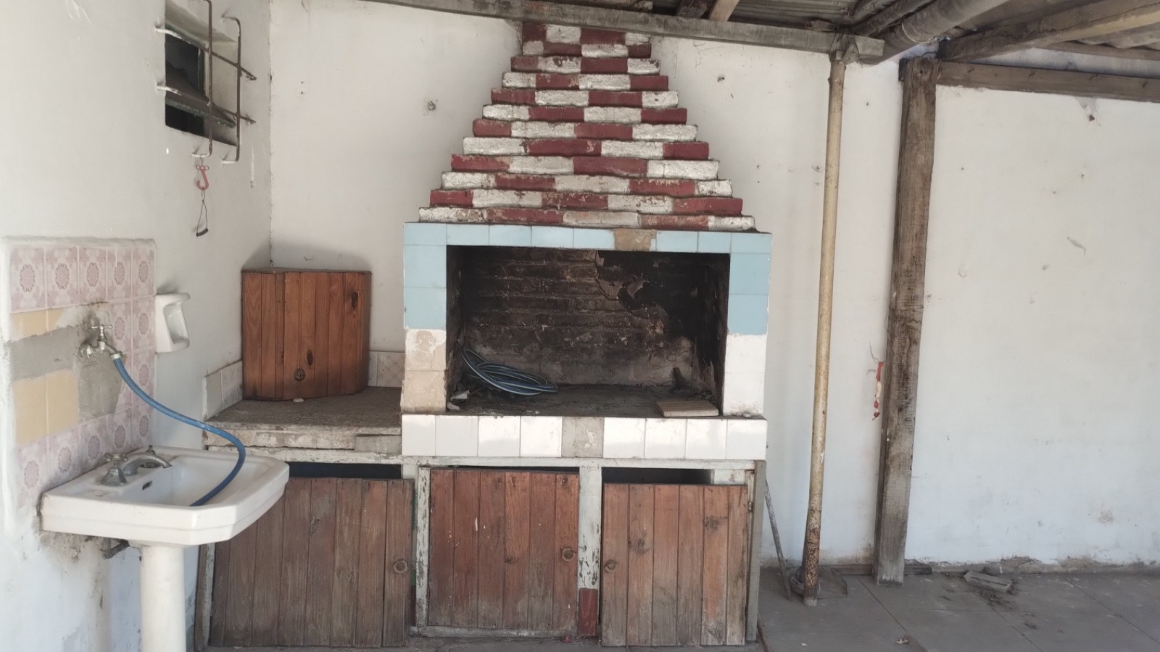 Casa frente COLEGIO VERNA