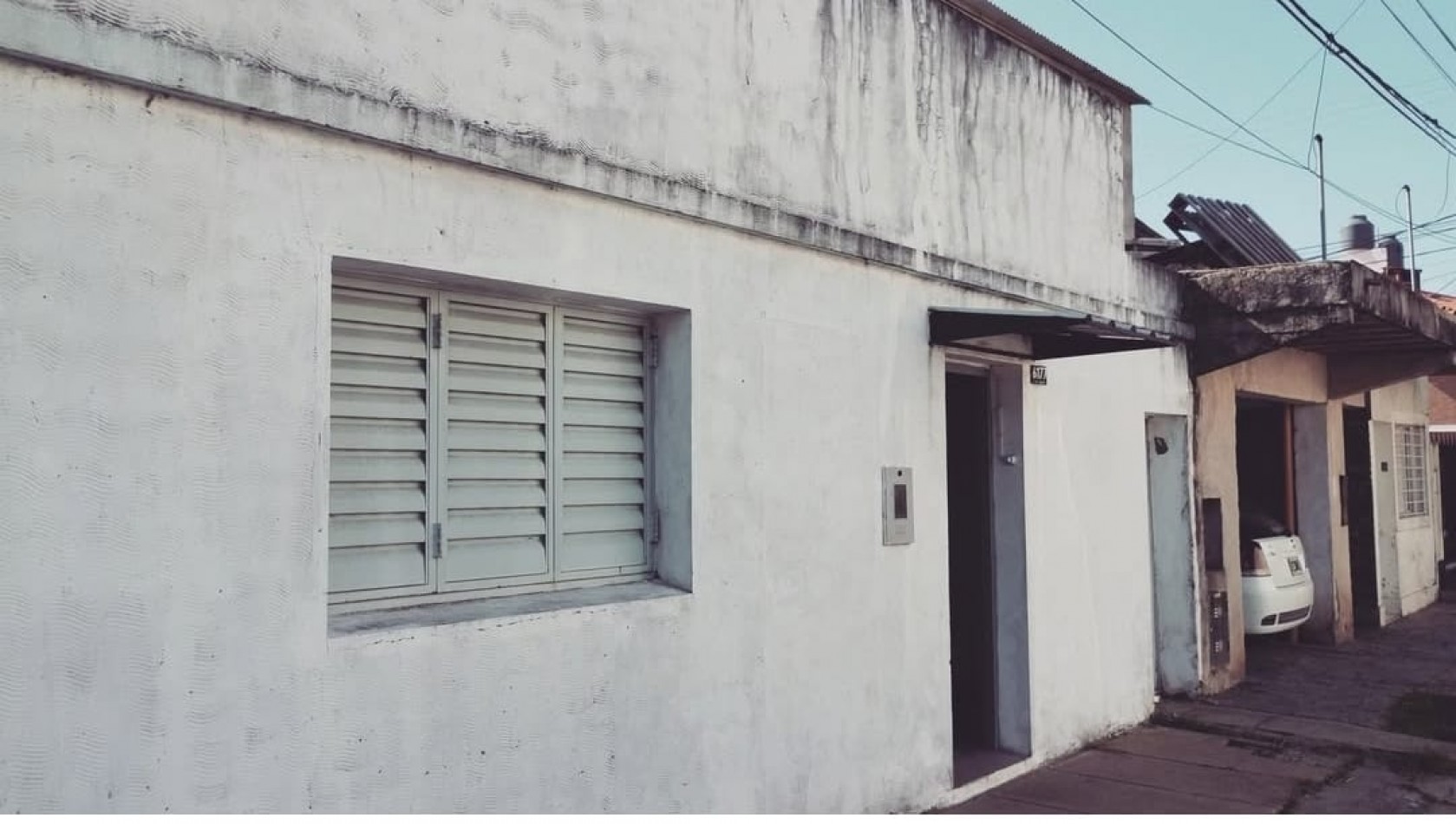 Casa frente COLEGIO VERNA