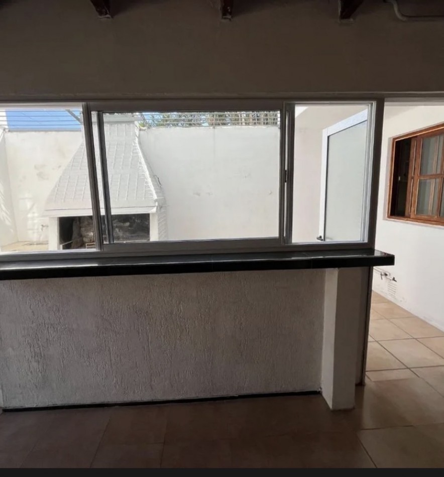 VENTA CASA + DPTO | GRAN UBICACION + EXCELENTE POTENCIAL | B° MAYORAZ