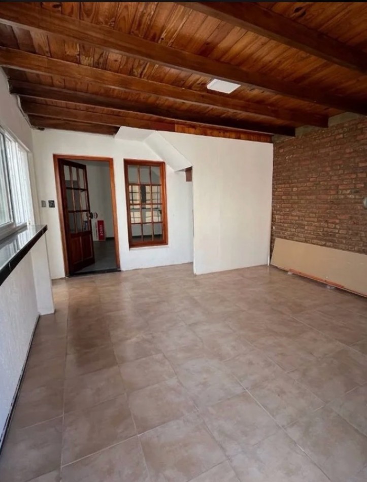 VENTA CASA + DPTO | GRAN UBICACION + EXCELENTE POTENCIAL | B° MAYORAZ
