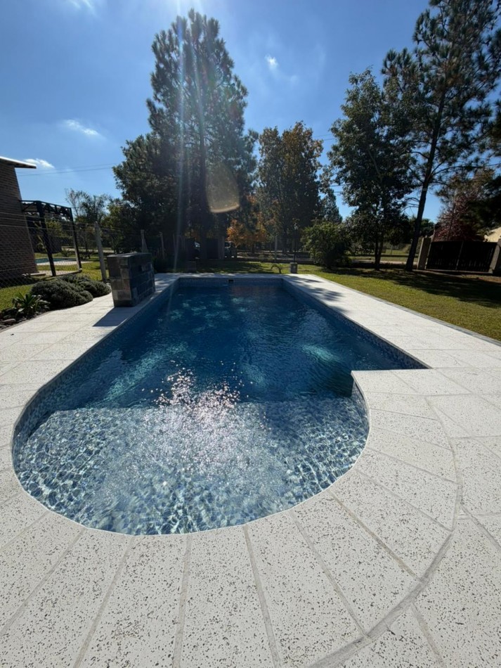 Vivi el Verde: Casa Quinta con Pileta y Excelente Entorno Natural