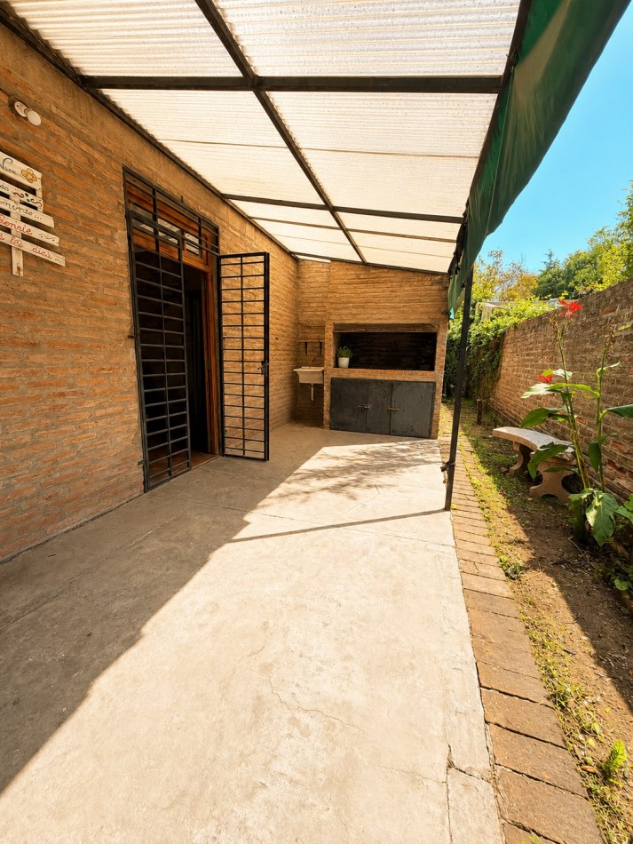 Casa con piscina en venta - Camelias 4420, Sauce Viejo