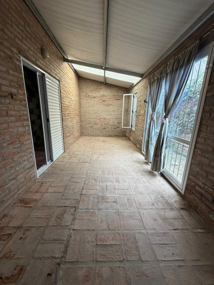 Casa con piscina en venta - Camelias 4420, Sauce Viejo