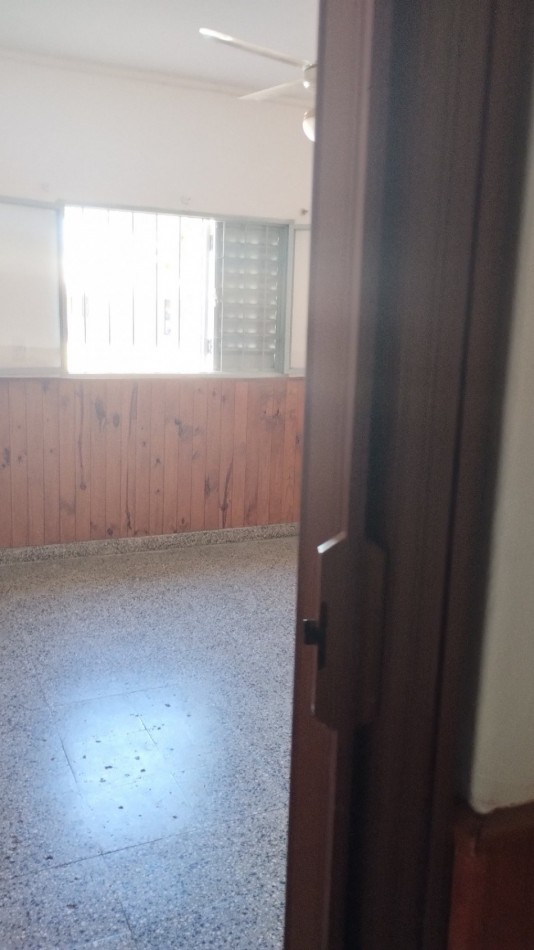 Casa frente COLEGIO VERNA