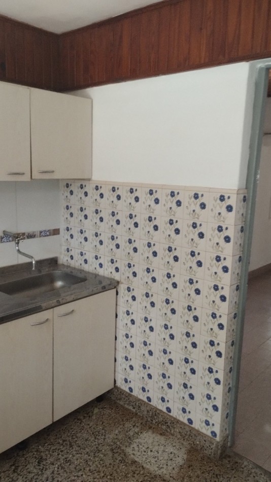 Casa frente COLEGIO VERNA