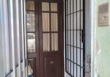  J P Lopez 900. A 6 cuadras de la Av Almirante Brown