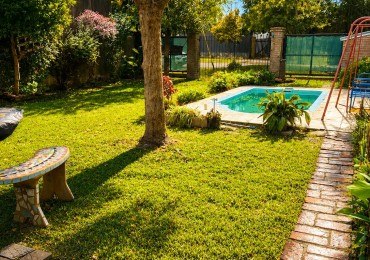 Casa con piscina en venta - Camelias 4420, Sauce Viejo